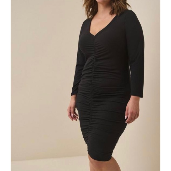 🆕 Black Shirred Mini Jersey Bodycon Dress 1 1X 14 16 NWT Torrid New! LBD - Picture 3 of 6